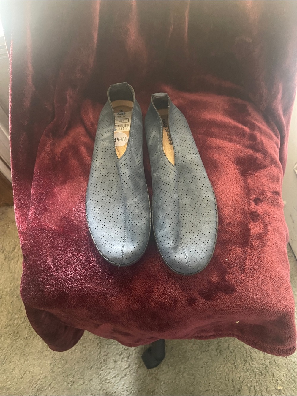 easy street Perforated Slip-On Flats - Blue